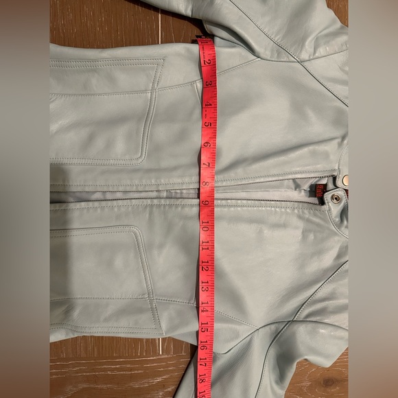 Light teal Leather jacket/Danier leather jacket/Washed blue leather jacked/Leath - Picture 5 of 8